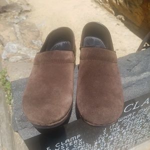 Dansko slip on suede shoes